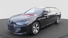 Grenadillschwarz Gebraucht 2024 VW Passat Kombi | 34.140 € (Fairer Preis)