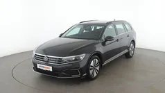 Grau Gebraucht 2022 VW Passat GTE Kombi | 27.940 € (Fairer Preis)