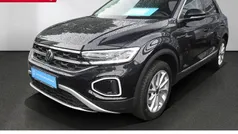 Gebraucht 2024 VW T-Roc Style SUV | 29.780 € (Fairer Preis)