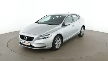 Gebraucht Volvo V40 Momentum 150 PS (110 kW) 2018 Grau Kombi