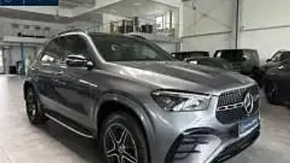 Gebraucht Mercedes GLE300 AMG 272 PS (200 kW) 2024 Grau SUV