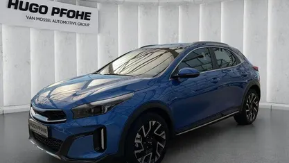 Blue flame metallic Neu 2025 Kia XCeed Spirit SUV | 26.290 € (Fairer Preis)