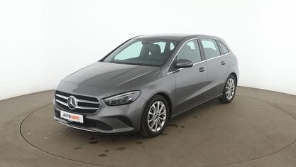 Używany Mercedes B200 Progressive 163 KM (119 kW) 2021 Szary Minivan