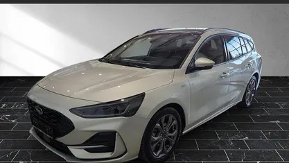 Polarsilber (silber) Gebraucht 2023 Ford Focus ST-Line Kombi | 24.400 € (Fairer Preis)