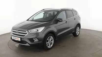 Grau Gebraucht 2018 Ford Kuga Titanium SUV | 16.120 € (Fairer Preis)