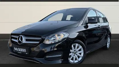 Schwarz(metallic) Gebraucht 2018 Mercedes B180 Style Van / Kleinbus | 18.330 € (Fairer Preis)