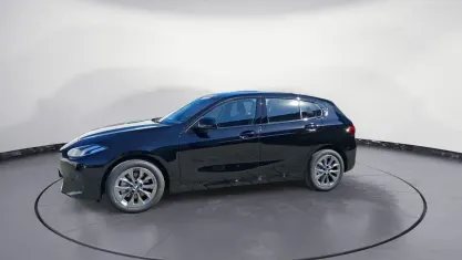 Nowe BMW 120 170 KM (125 kW) 2026 Czarny Hatchback