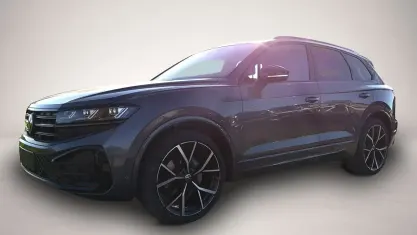 Neu VW Touareg R-line 286 PS (210 kW) 2025 Grau SUV
