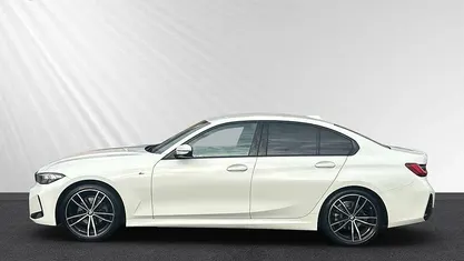 Alpinweiss iii Gebraucht 2022 BMW 320 M Sport Limousine | 31.798 € (Fairer Preis)