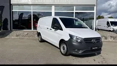 Gebraucht 2023 Mercedes Vito Van / Kleinbus | 31.618 € (Fairer Preis)