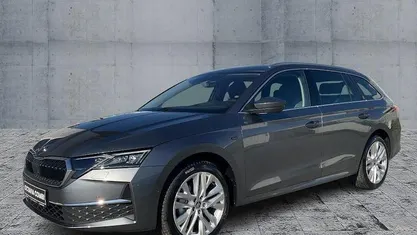 Second-hand Skoda Octavia Tour 150 CP (110 kW) 2025 Gri Break