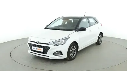 Gebraucht Hyundai i20 Trend 84 PS (61 kW) 2019 Weiß Kleinwagen