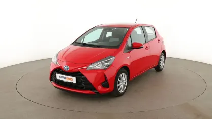 Gebraucht Toyota Yaris Hybrid Business Edition 101 PS (74 kW) 2019 Rot Limousine