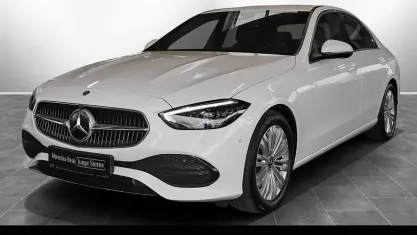 Gebraucht Mercedes C220 Avantgarde 200 PS (147 kW) 2024 Unilack polarweiß Limousine
