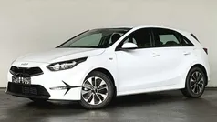 Carraraweiss Neu 2025 Kia Ceed Limousine | 19.970 € (Superpreis)