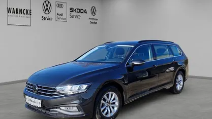 Gebraucht VW Passat Business 150 PS (110 kW) 2023 Kombi