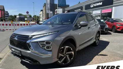 Gebraucht Mitsubishi Eclipse Cross Select 98 PS (72 kW) 2023 Platiniumgrau SUV