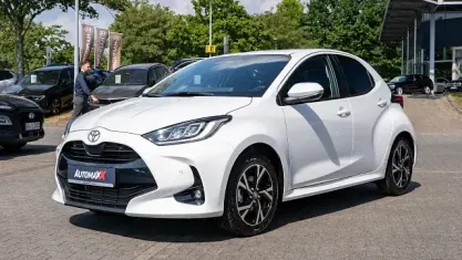 Neu Toyota Yaris 116 PS (85 kW) 2026 Weiß Kleinwagen