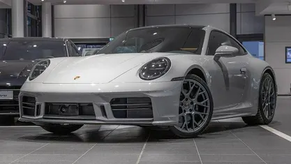 Gebraucht 2025 Porsche 911 Carrera Coupé | 173.991 €