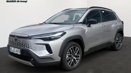 Gebraucht Toyota Corolla Cross 178 PS (130 kW) 2025 Metalstreamgrau SUV