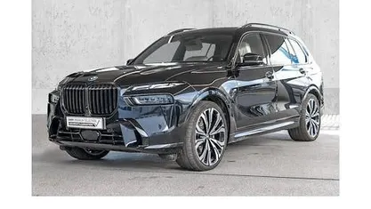 Gebraucht 2025 BMW X7 M Sport SUV | 94.840 € (Superpreis)