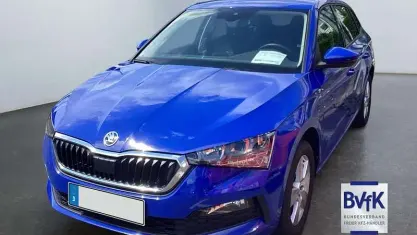 Gebraucht Skoda Scala 116 PS (85 kW) 2023 Energy blau Kleinwagen