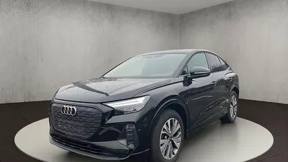 Mythosschwarz metallic Gebraucht 2022 Audi Q4 Sportback e-tron Advanced SUV | 23.800 € (Fairer Preis)
