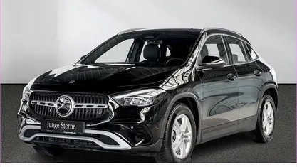 Gebraucht Mercedes GLA200 163 PS (119 kW) 2024 SUV