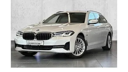 Usata BMW 530e Sport Line 292 CV (214 kW) 2023 Bianco Station wagon