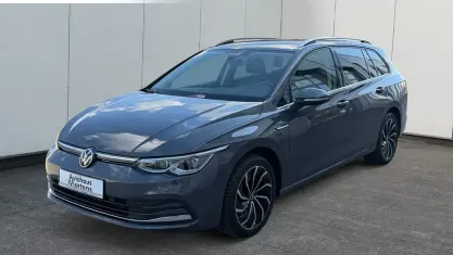 Gebraucht VW Golf VIII Style 150 PS (110 kW) 2023 Grau Kombi