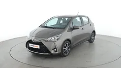 Grau Gebraucht 2018 Toyota Yaris Team Limousine | 11.680 € (Fairer Preis)