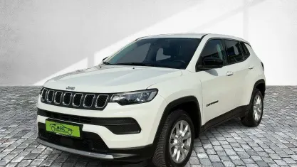Gebraucht Jeep Compass Altitude 131 PS (96 kW) 2025 Alpine white SUV