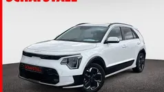 Weiss ((swp) snow white pearl) Gebraucht 2023 Kia e-Niro Spirit SUV | 29.979 € (Fairer Preis)
