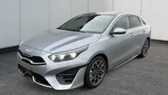 Lunarsilber metallic Gebraucht 2025 Kia ProCeed Kleinwagen | 27.690 € (Superpreis)