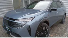 Peugeot e-5008