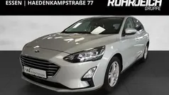 Silber (metallic) Gebraucht 2021 Ford Focus Active Limousine | 17.590 € (Guter Preis)