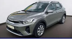 Grau Gebraucht 2022 Kia Stonic SUV | 17.890 € (Superpreis)
