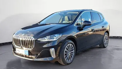 Schwarz Gebraucht 2023 BMW 218 Active Tourer Van / Kleinbus | 30.630 € (Etwas zu teuer)