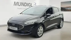 Schwarz (obsidianschwarz metallic) Gebraucht 2022 Ford Fiesta Titanium Kleinwagen | 17.660 € (Fairer Preis)