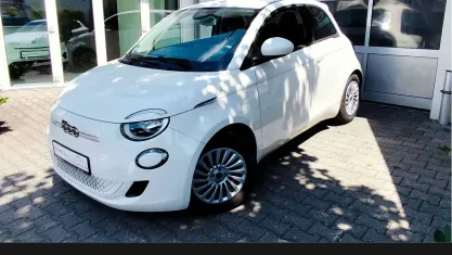 Gebraucht Fiat 500e Action 69 kW (95 PS) 2023 Weiß Limousine