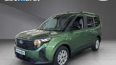 Grün (bursting green) Neu 2025 Ford Tourneo Courier Titanium Van / Kleinbus | 29.990 € (Fairer Preis)