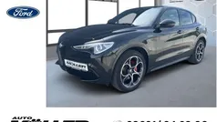 Colore esterno (nero vulcano, metallic) (schwarz) Gebraucht 2022 Alfa Romeo Stelvio Veloce SUV | 37.788 € (Fairer Preis)
