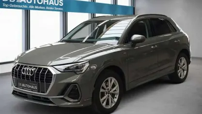Gebraucht Audi Q3 S-Line 190 PS (139 kW) 2023 Grau SUV