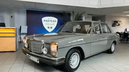 Käytetty Mercedes W115 1971 Harmaa Sedan