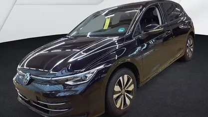 Gebraucht VW Golf VIII Life 150 PS (110 kW) 2025 Limousine