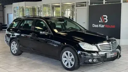 Używany Mercedes CLA200 184 KM (135 kW) 2011 Czarny Sedan/Limuzyna