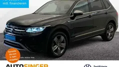 Deep black perleffekt Gebraucht 2024 VW Tiguan Allspace Elegance SUV | 38.690 € (Superpreis)