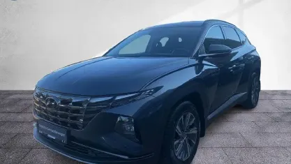 Gebraucht Hyundai Tucson Select 179 PS (131 kW) 2021 Dark knight / mic SUV