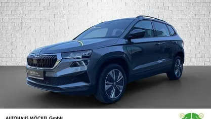 Graphitegrau metallic Gebraucht 2023 Skoda Karoq Selection SUV | 27.990 € (Fairer Preis)
