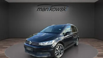 Schwarz Gebraucht 2019 VW Touran IQ Drive Van / Kleinbus | 19.999 € (Guter Preis)